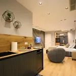 شقة Fra
