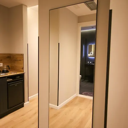 Fra Apartament *