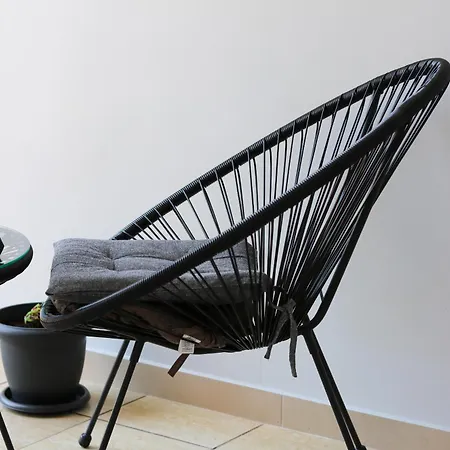 Apartament Fra *